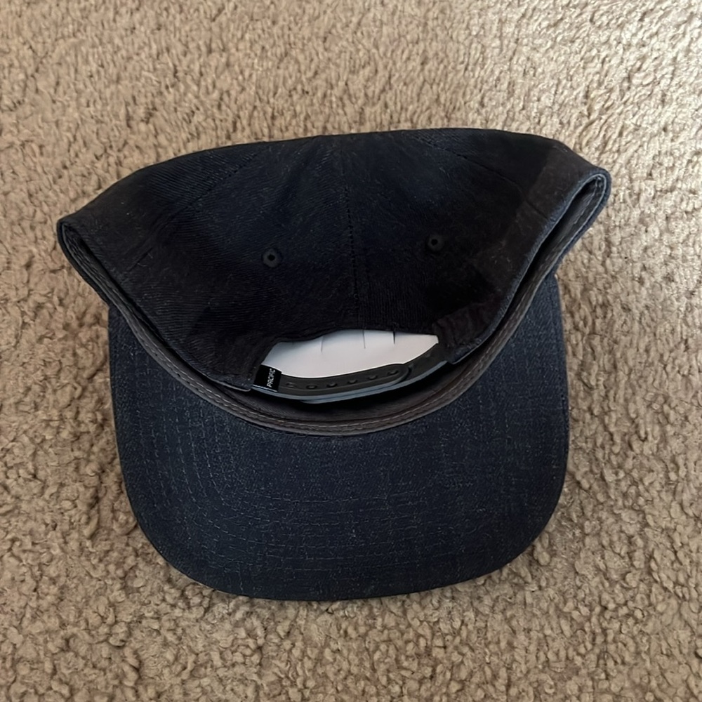 New cap - Picture 2 of 2